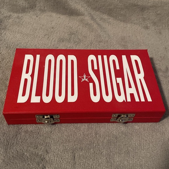♥️JEFFREE STAR♥️Blood Sugar Eye Shadow Palette Box includes 18 Shades/NIB - Picture 5 of 7